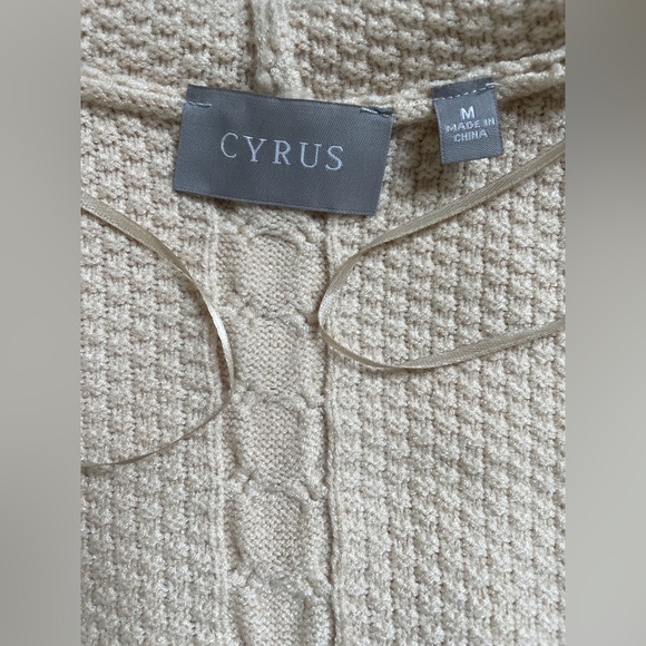 Hooded Sweater Cardigan - Picture 5 of 6